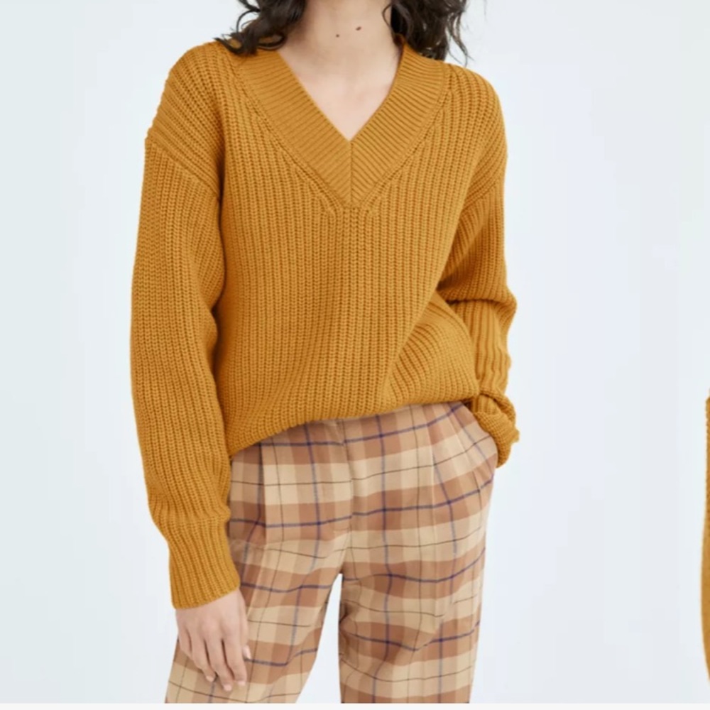 WILFRED ARITZIA - Belize L/S V-neck Knit Merino Wool Sweater in Goldie Size XS